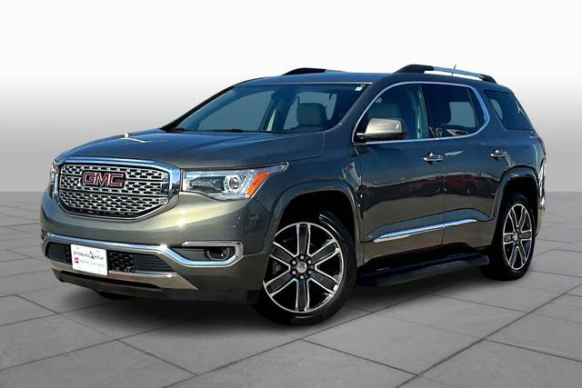 2017 GMC Acadia Denali FWD photo