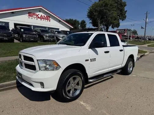 2017 Ram 1500 Express 4WD photo
