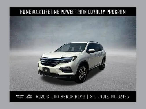 2017 Honda Pilot Touring AWD photo