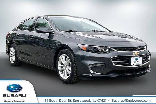 2017 Chevrolet Malibu LT FWD photo
