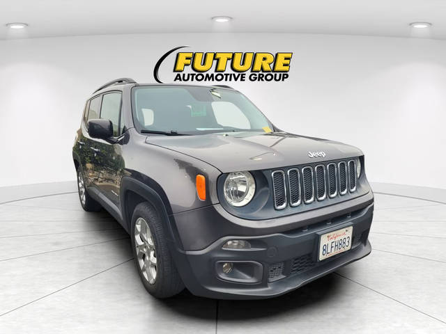 2017 Jeep Renegade Latitude FWD photo