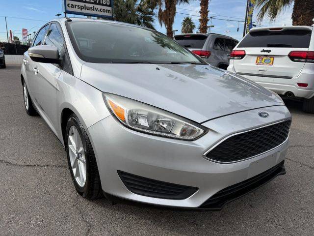 2016 Ford Focus SE FWD photo