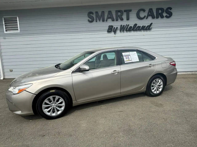 2017 Toyota Camry LE FWD photo