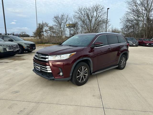 2017 Toyota Highlander XLE FWD photo