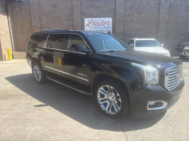 2017 GMC Yukon XL SLT 4WD photo