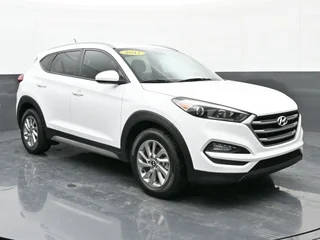 2017 Hyundai Tucson SE FWD photo