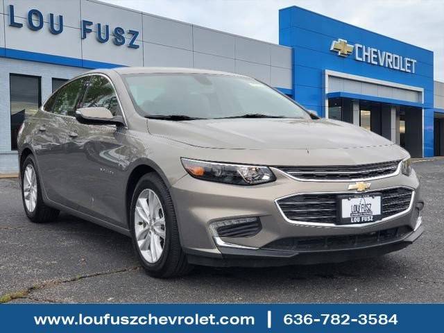 2017 Chevrolet Malibu LT FWD photo