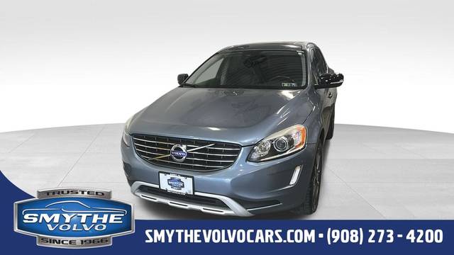 2017 Volvo XC60 Dynamic AWD photo