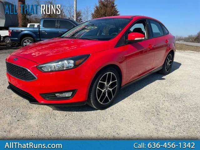 2017 Ford Focus SEL FWD photo