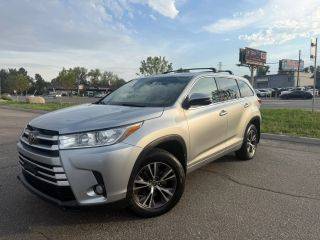 2017 Toyota Highlander LE Plus AWD photo