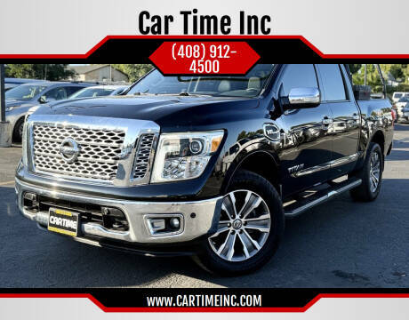 2017 Nissan Titan SL 4WD photo