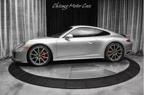 2017 Porsche 911 Carrera S RWD photo