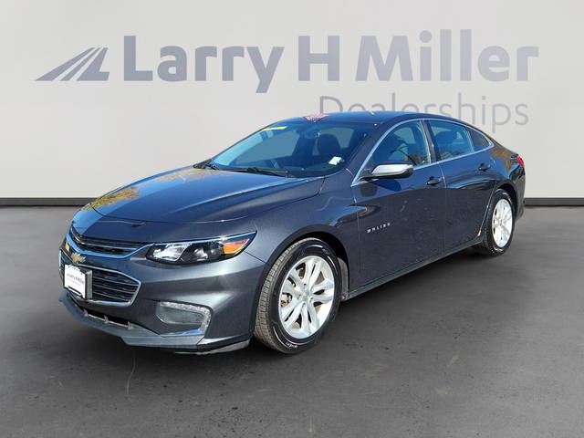 2017 Chevrolet Malibu LT FWD photo