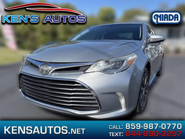 2017 Toyota Avalon XLE FWD photo