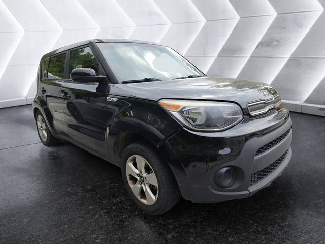 2017 Kia Soul Base FWD photo