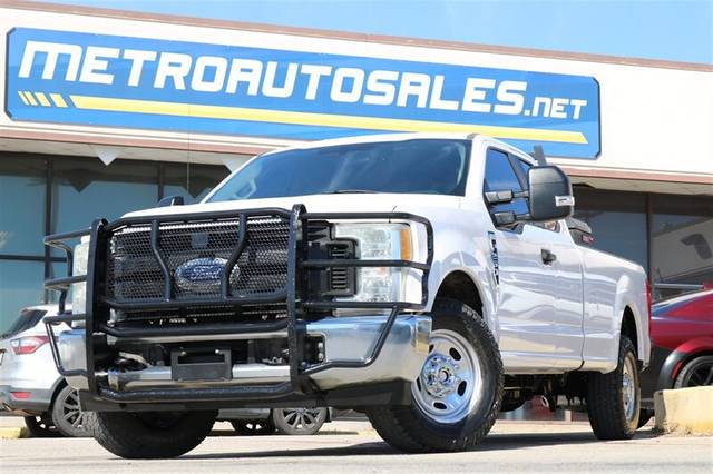 2017 Ford F-250 Super Duty XL RWD photo