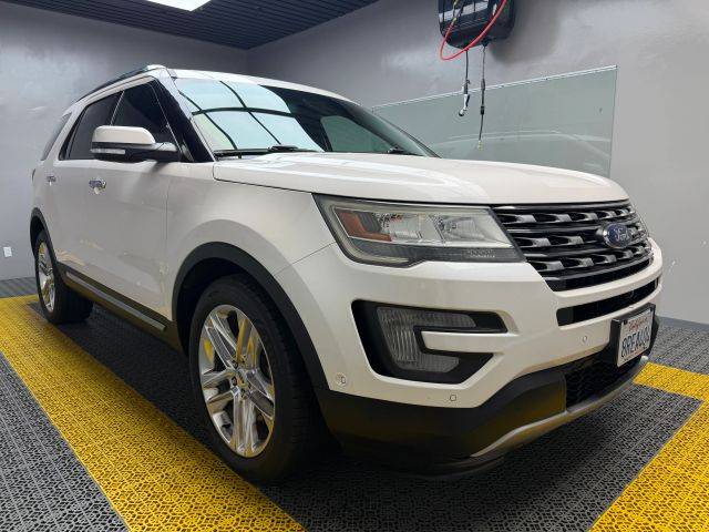 2017 Ford Explorer Limited FWD photo