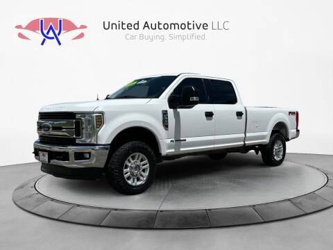 2017 Ford F-250 Super Duty XLT 4WD photo