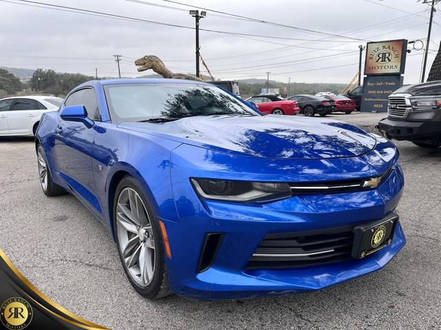 2017 Chevrolet Camaro 1LT RWD photo