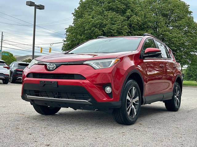 2017 Toyota RAV4 XLE AWD photo