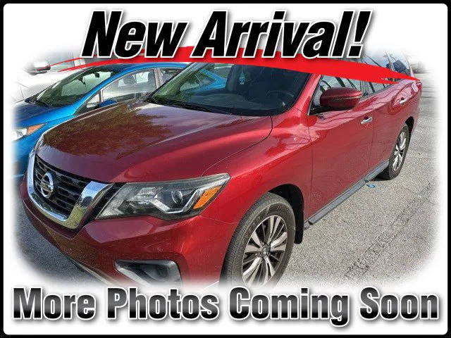 2017 Nissan Pathfinder S FWD photo