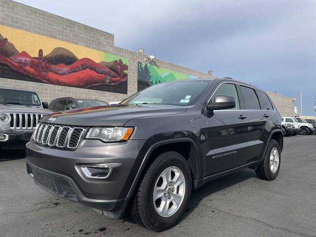 2017 Jeep Grand Cherokee Laredo 4WD photo