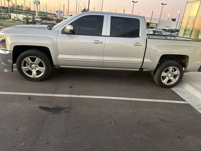 2017 Chevrolet Silverado 1500 LT RWD photo