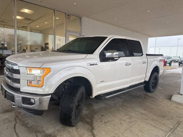 2015 Ford F-150 Lariat 4WD photo