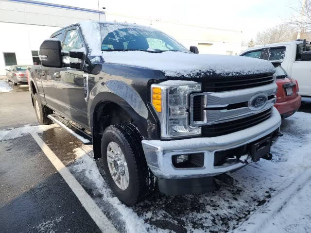 2017 Ford F-250 Super Duty XLT 4WD photo
