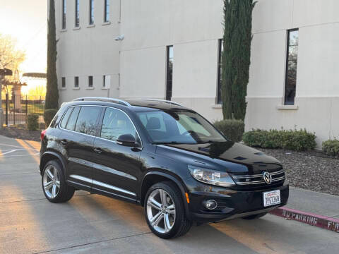 2016 Volkswagen Tiguan R-Line AWD photo