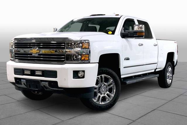 2017 Chevrolet Silverado 2500HD High Country 4WD photo