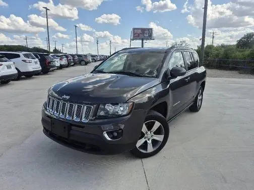 2017 Jeep Compass Latitude FWD photo