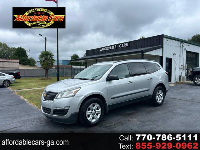 2017 Chevrolet Traverse LS FWD photo