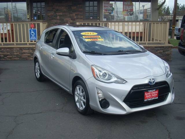 2015 Toyota Prius c Three FWD photo