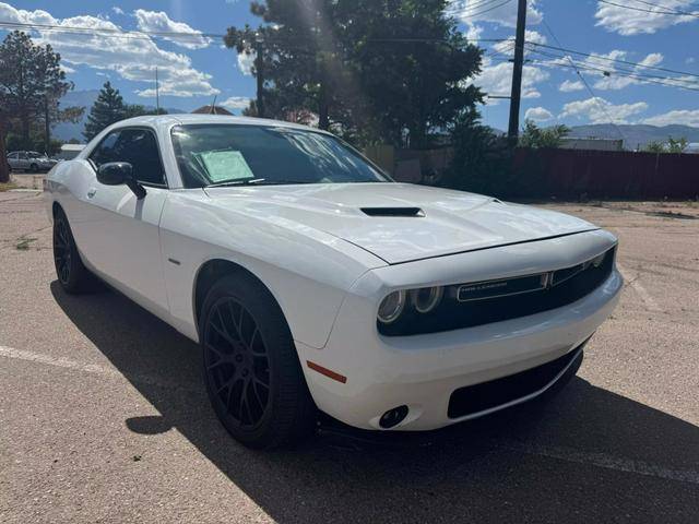 2017 Dodge Challenger R/T RWD photo