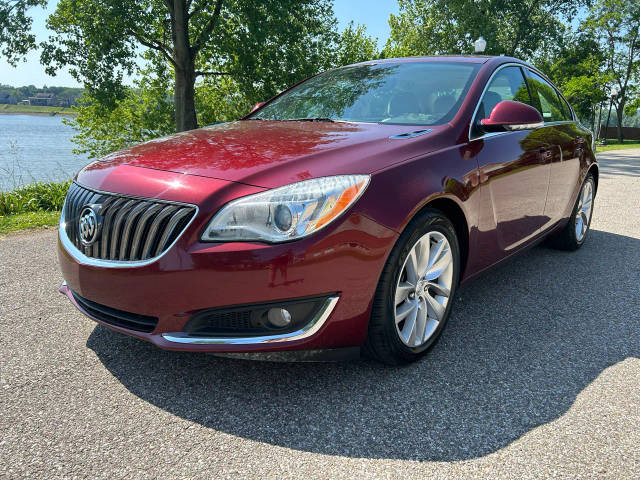2017 Buick Regal Premium II FWD photo