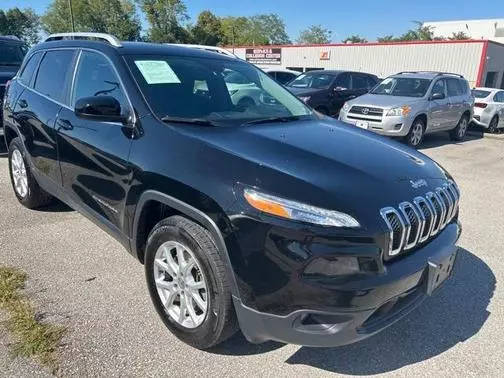 2017 Jeep Cherokee Latitude 4WD photo