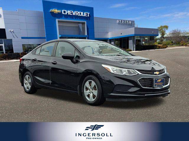 2017 Chevrolet Cruze LS FWD photo