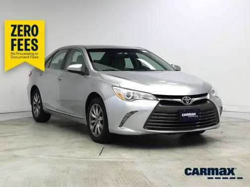 2017 Toyota Camry XLE FWD photo