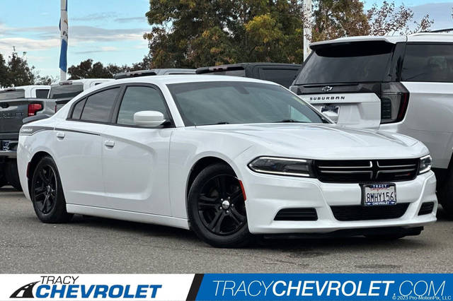 2017 Dodge Charger SE RWD photo