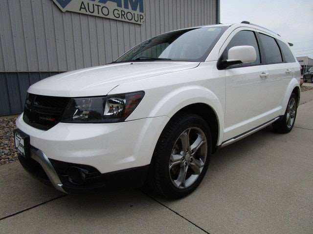 2017 Dodge Journey Crossroad Plus AWD photo