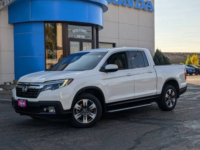 2017 Honda Ridgeline RTL-T AWD photo