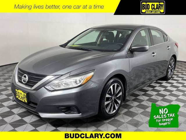 2017 Nissan Altima 2.5 SV FWD photo