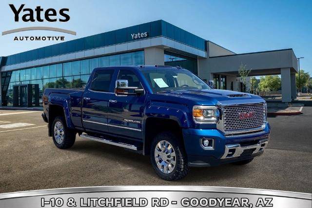 2017 GMC Sierra 2500HD Denali 4WD photo