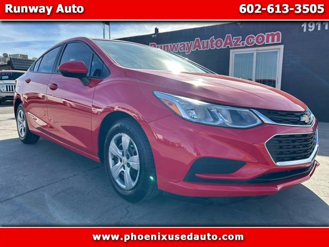 2017 Chevrolet Cruze LS FWD photo