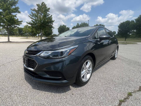 2017 Chevrolet Cruze LT FWD photo