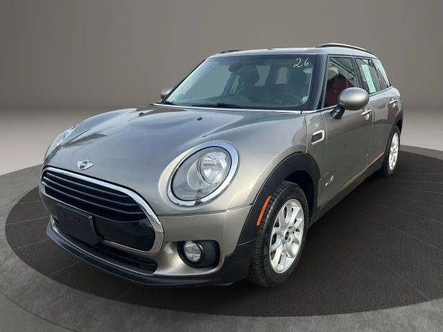 2017 MINI Cooper Clubman Cooper AWD photo