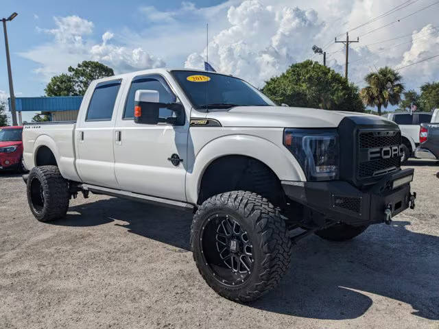 2015 Ford F-250 Super Duty Platinum 4WD photo