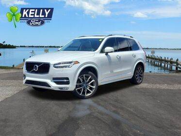2017 Volvo XC90 Momentum AWD photo