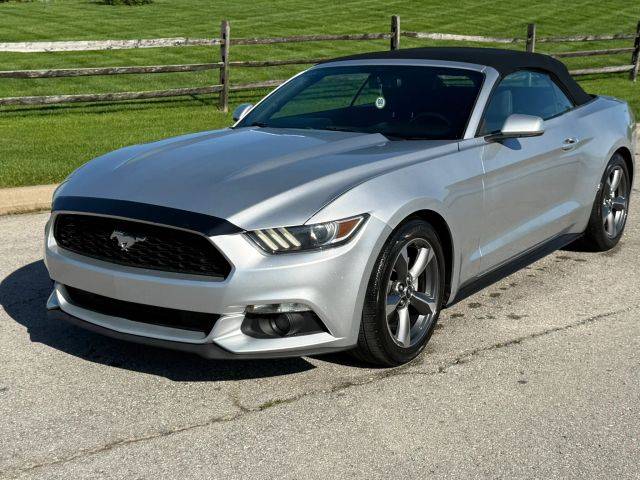 2016 Ford Mustang V6 RWD photo